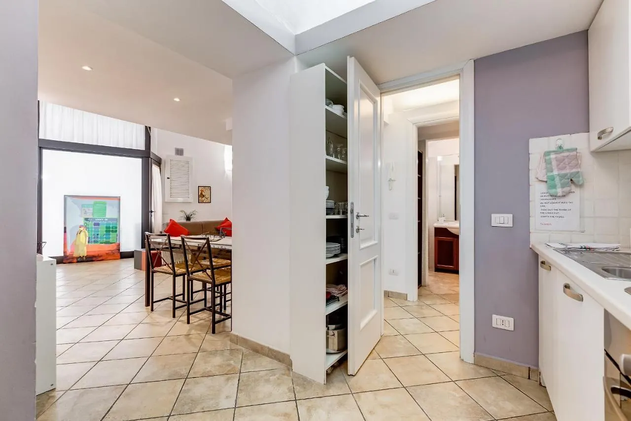 Spacious Loft In The Heart Of Rome Appartement Italië