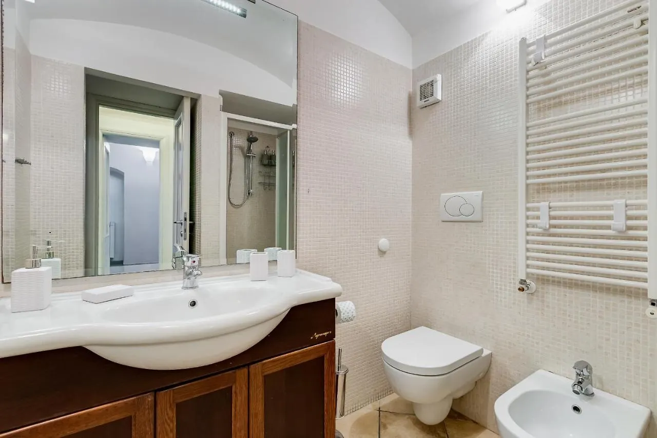 Spacious Loft In The Heart Of Rome Appartement Italië