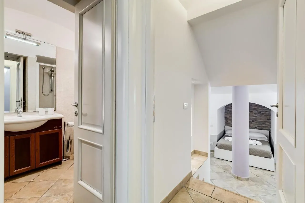 Spacious Loft In The Heart Of Rome Apartment Italy